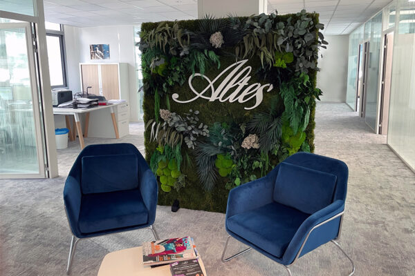 Nouveaux locaux pour Altes Accueil à Paris : 210 m2 et un rooftop les pieds dans l’herbe !